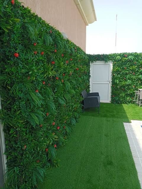 تركيب عشب صناعي بمساحات كبيرة بالدمام و الخبر0563478433 ةتنانه